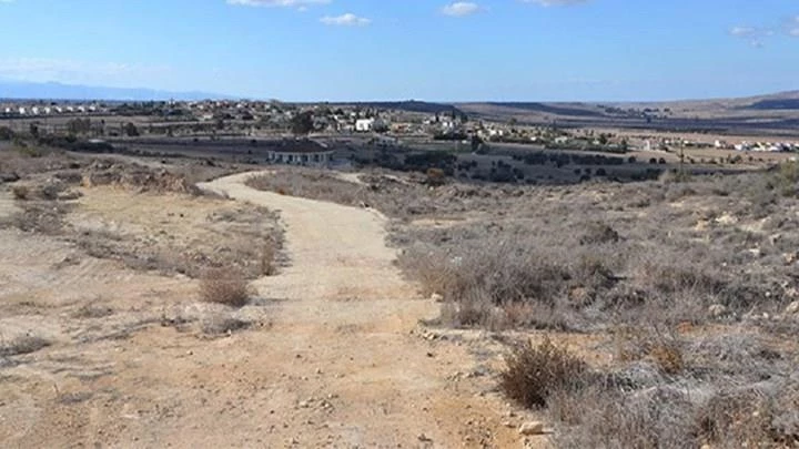 Νέες προκλήσεις του κατοχικού στρατού στη νεκρή ζώνη (βίντεο)